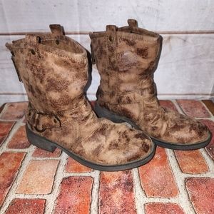Roxy Faux Leather Brown Boots